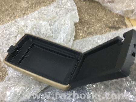 ФОТО Подлокотник для Subaru Tribeca Киев