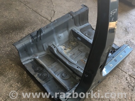 ФОТО Центральная стойка кузова для Subaru Outback Киев