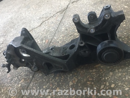 ФОТО Кронштейн для Audi (Ауди) Q5 8R (04.2008-03.2017) Киев