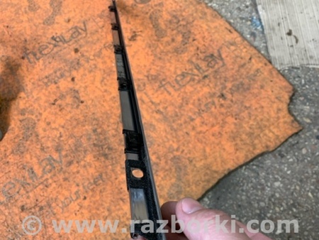 ФОТО молдинг на дверь для Subaru Outback Киев