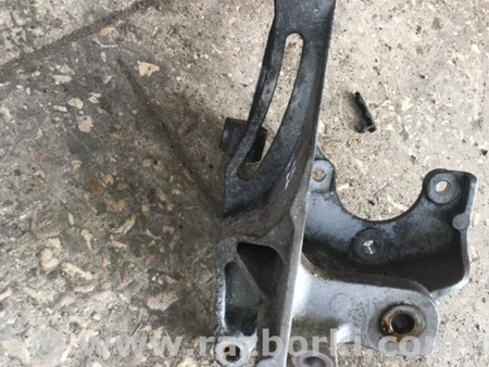 ФОТО Кронштейн для Subaru Outback Киев