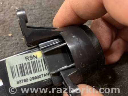 ФОТО Кнопка для Hyundai ix35 Tucson Киев