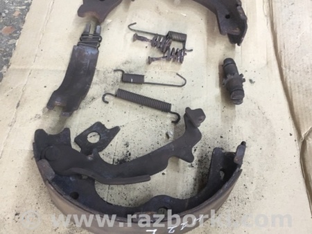 ФОТО колодки ручника для Hyundai ix35 Tucson Киев