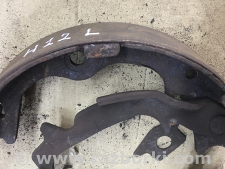 ФОТО колодки ручника для Hyundai ix35 Tucson Киев