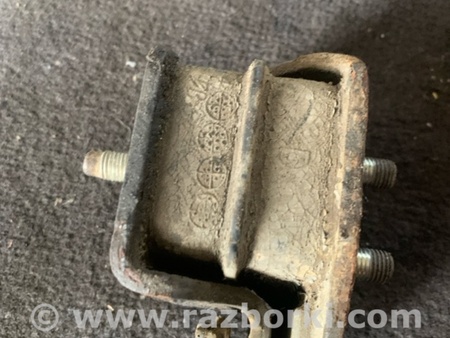 ФОТО Подушка двигателя для Subaru Outback Киев