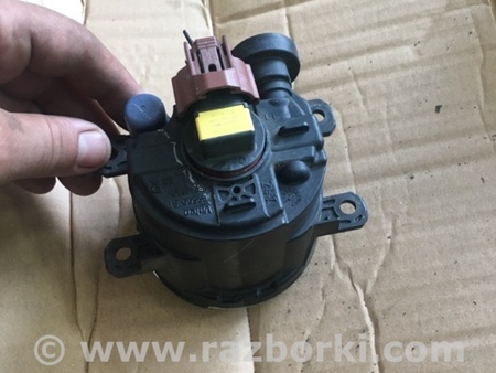 ФОТО Фара противотуманная для Subaru Outback Киев