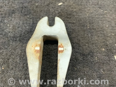 ФОТО Кронштейн для Subaru Outback Киев