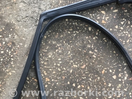 ФОТО Уплотнительная резинка для Subaru Outback Киев