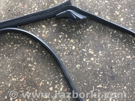 ФОТО Уплотнительная резинка для Subaru Outback Киев