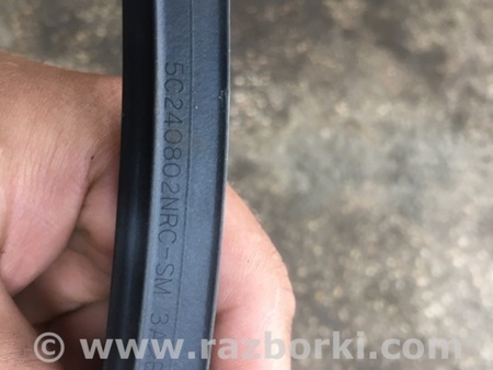 ФОТО Уплотнительная резинка для Subaru Outback Киев