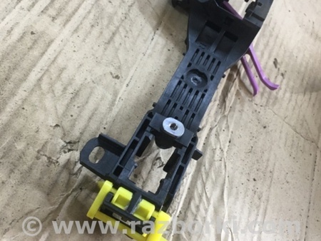 ФОТО Кронштейн ручки дверной для Subaru Outback Киев
