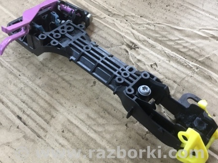 ФОТО Кронштейн ручки дверной для Subaru Outback Киев