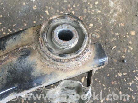 ФОТО Подрамник для Subaru Outback Киев