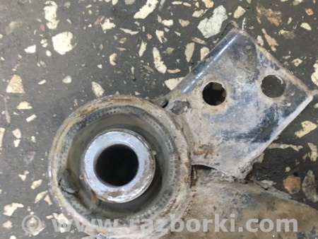 ФОТО Подрамник для Subaru Outback Киев
