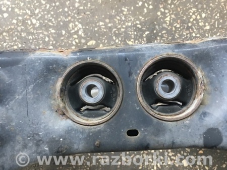 ФОТО Подрамник для Subaru Outback Киев
