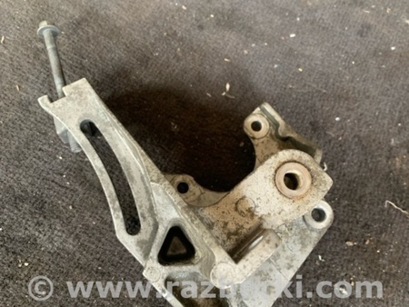ФОТО Кронштейн для Subaru Forester SG Киев