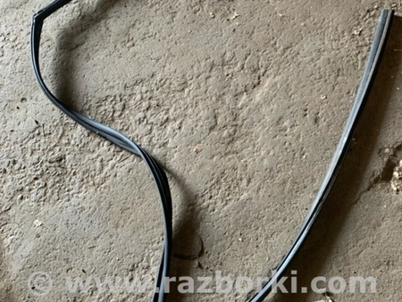 ФОТО Направляющая стекла для Subaru Impreza GD/GG Киев