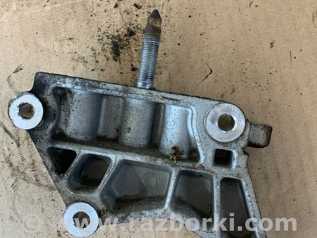 ФОТО Кронштейн для KIA Sorento Киев