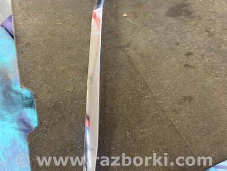 ФОТО Накладка крышки багажника для Mercedes-Benz E350 CDI Киев