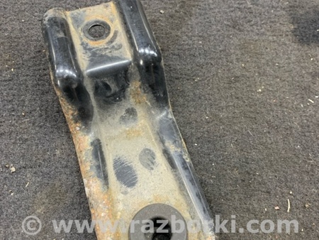 ФОТО Крепление радиатора для Subaru Tribeca Киев