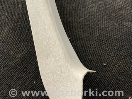 ФОТО Обшивка крышки багажника для Subaru Tribeca Киев