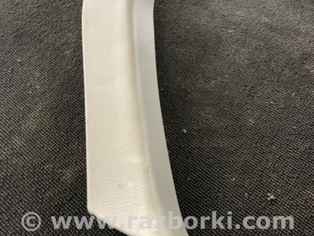 ФОТО Обшивка крышки багажника для Subaru Tribeca Киев