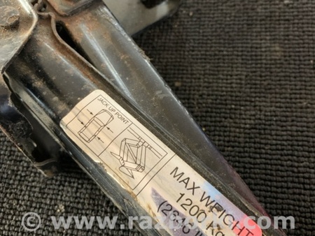 ФОТО Домкрат для Subaru Tribeca Киев