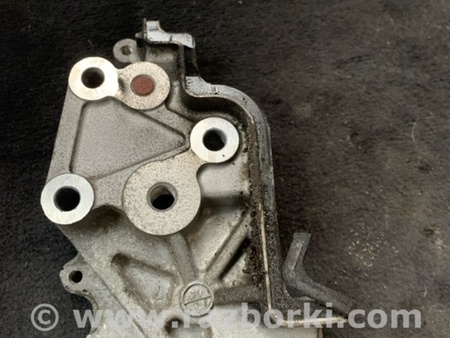 ФОТО Кронштейн для Subaru Outback Киев