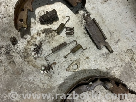 ФОТО колодки ручника для Subaru Outback Киев