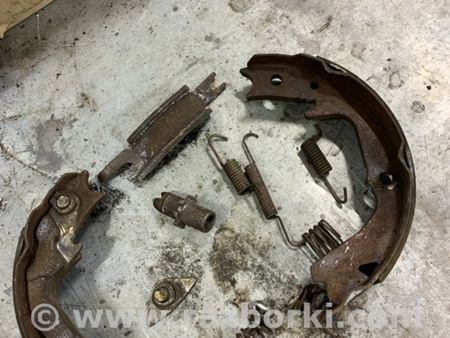 ФОТО колодки ручника для Subaru Outback Киев