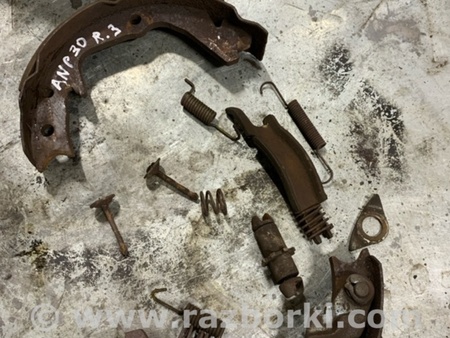 ФОТО колодки ручника для Subaru Outback Киев
