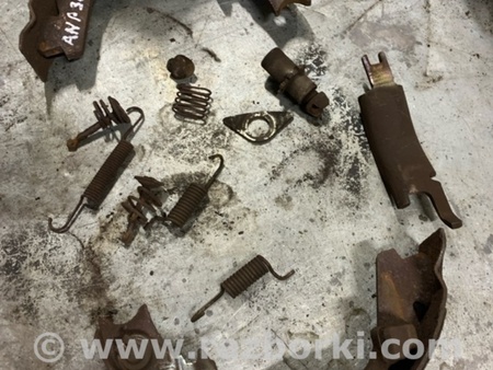 ФОТО колодки ручника для Subaru Outback Киев