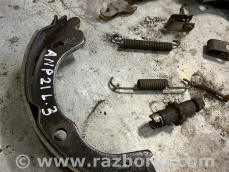 ФОТО колодки ручника для KIA Sorento Киев