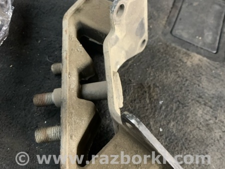 ФОТО Подушка КПП для Subaru Forester SG Киев