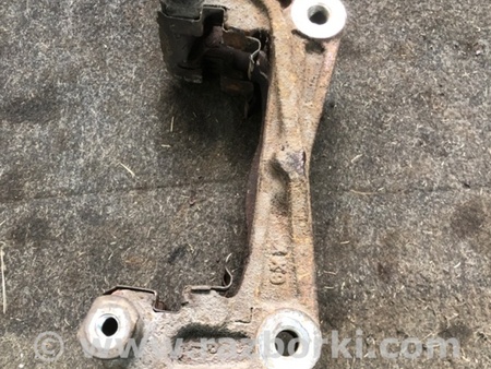 ФОТО Скоба суппорта для Subaru Legacy (все модели) Киев