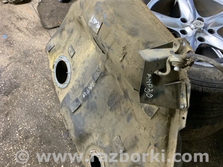 ФОТО Бензобак для Subaru Outback Киев