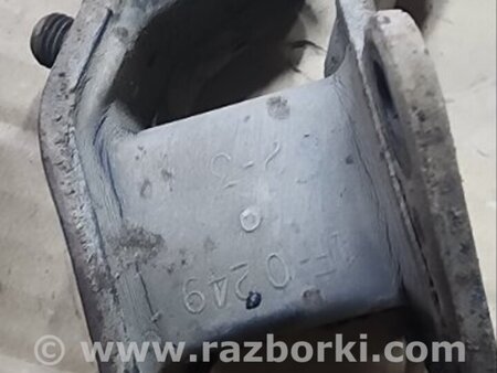 ФОТО Подушка КПП для Subaru Forester SG Киев