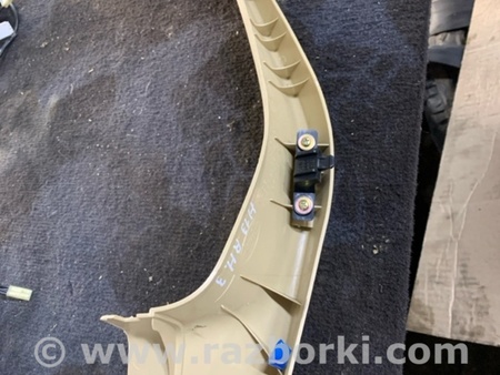 ФОТО Обшивка крышки багажника для Subaru Forester SG Киев