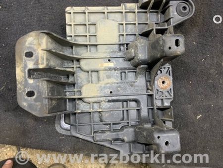 ФОТО Площадка под аккумулятор для Hyundai ix35 Tucson Киев