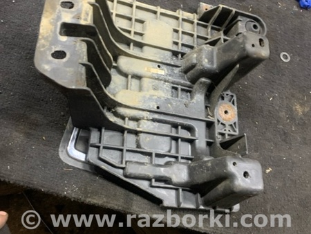 ФОТО Площадка под аккумулятор для Hyundai ix35 Tucson Киев