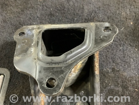 ФОТО Кронштейн для Subaru Outback Киев