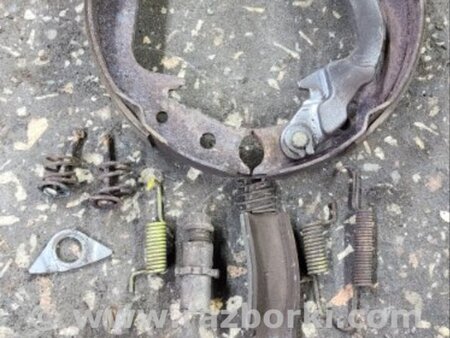 ФОТО Комплект колодок и механизмов ручного торомоза для Subaru Outback Киев