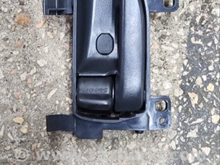 ФОТО Ручка двери внутренняя для Subaru Forester SG Киев