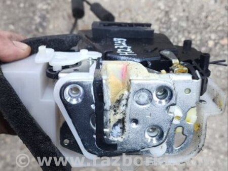 ФОТО Замок двери для Subaru Forester SG Киев