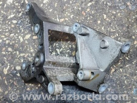 ФОТО Кронштейн для Subaru Outback Киев
