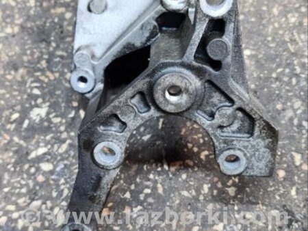 ФОТО Кронштейн для Subaru Outback Киев