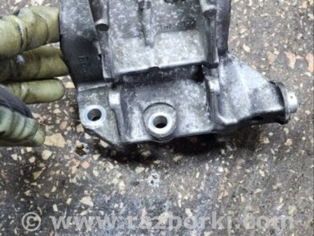 ФОТО Кронштейн для Subaru Legacy (все модели) Киев
