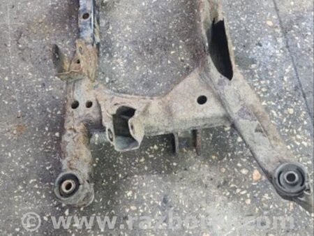 ФОТО Подрамник для Subaru Outback Киев