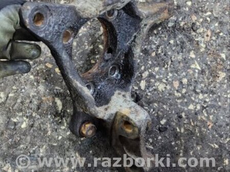 ФОТО Поворотный кулак для Subaru Outback Киев