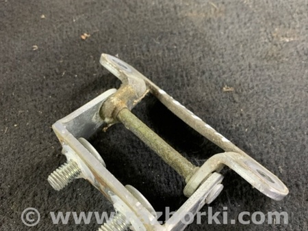 ФОТО Петля багажника для Subaru Forester SG Киев